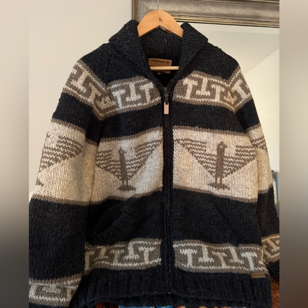 Men's Black and Gray Sweater